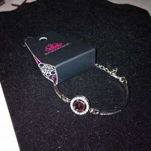 *NWT* PAPARAZZI *CLEARANCE*As Low As $1/A Pc! Build A Bundle Lets Make A Deal!😊